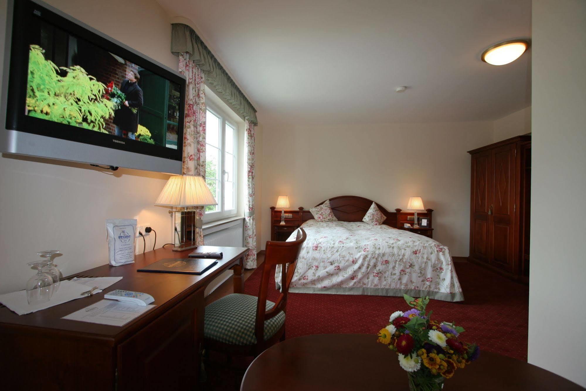 Hotel Muehle Бинцен Экстерьер фото